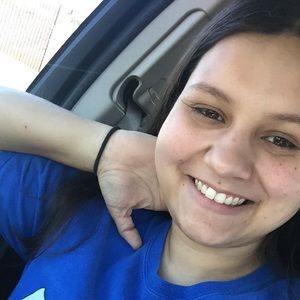 Meet your Posher, Marissa